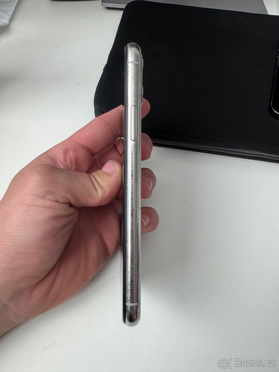 iPhone 11 Pro - 4