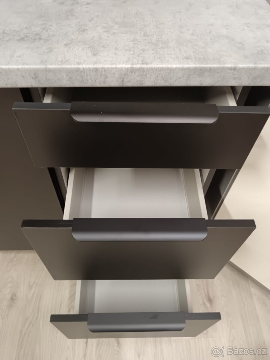 Luxusní kuchyňská linka - 4