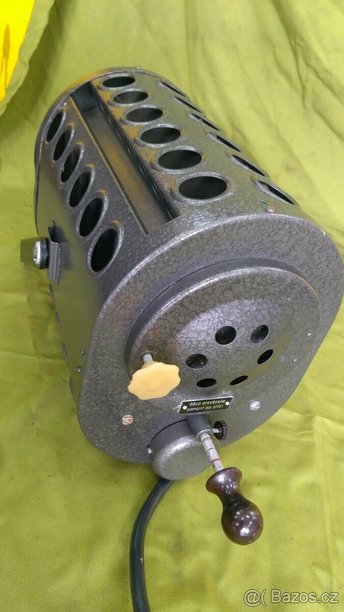 Staré divadelní reflektory - 4