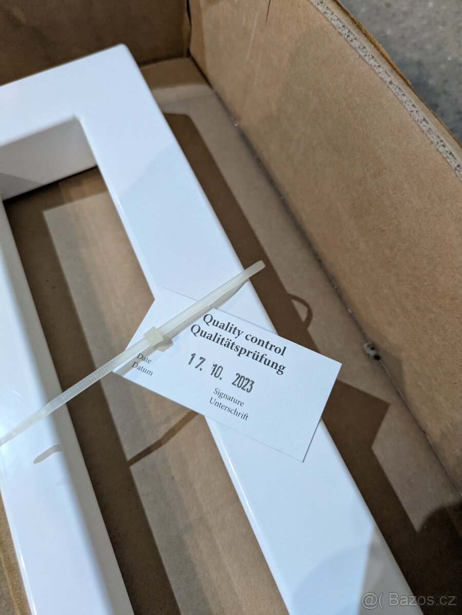 prodám koupelnový žebřík č.6 - 4