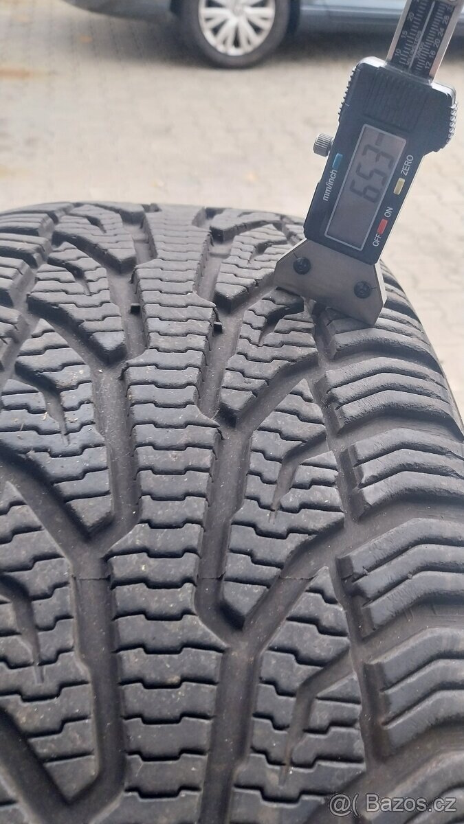 Prodám 2 x pneu Uniroyal 235/50/18 - 4