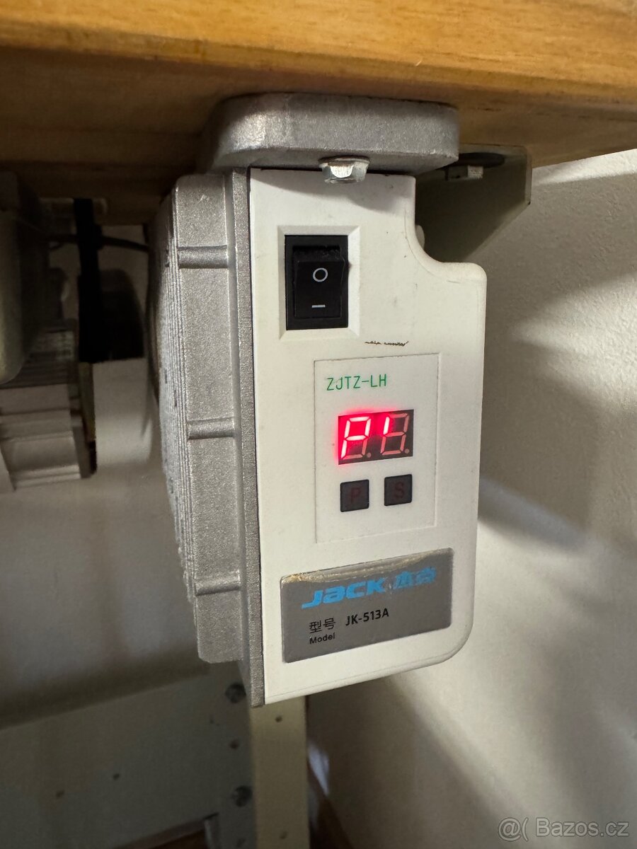 Šicí průmyslový stroj Minerva se servomotorem - 4