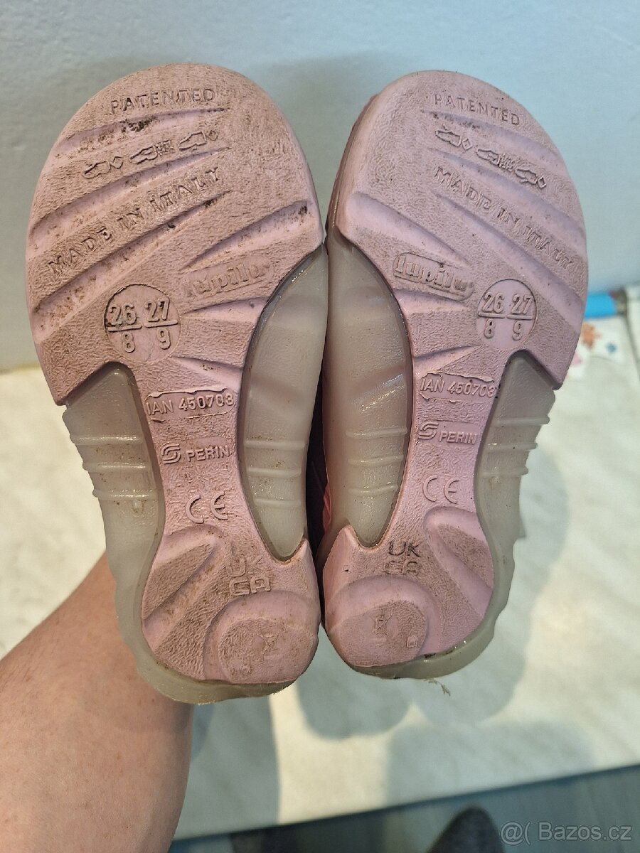 Svítící holinky lupilu - 4