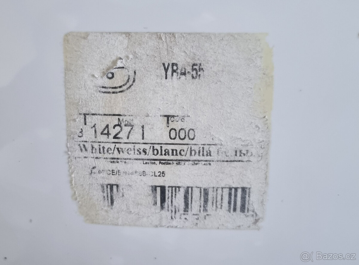 Umyvadlo s podstavcem a baterií - 4