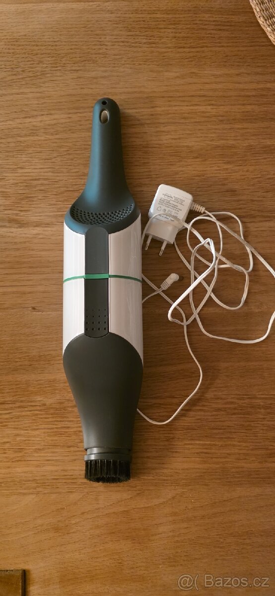 Ruční aku vysavač - 4