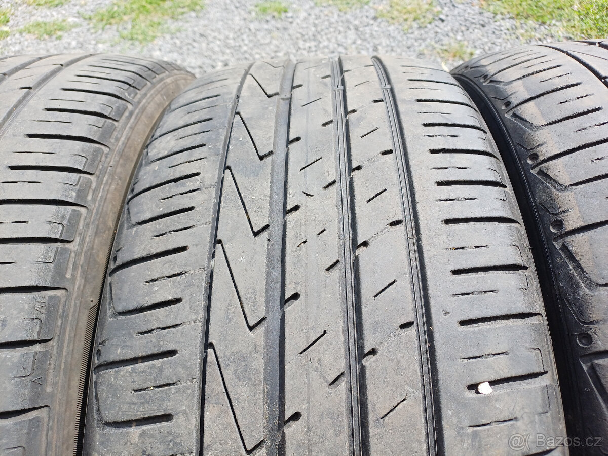 Letní pneu Hankook 235/50/19 99V - 4