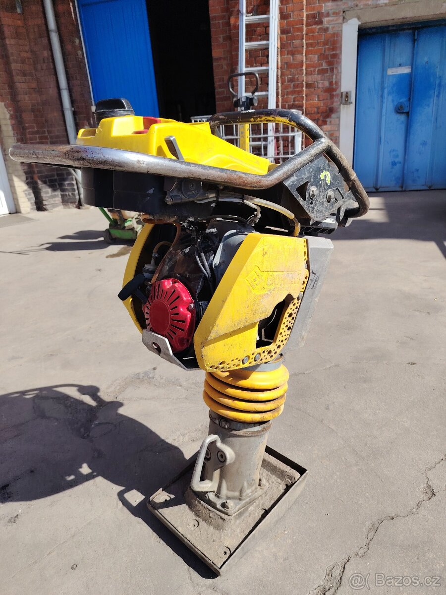 Pěch Bomag BT65 - 4