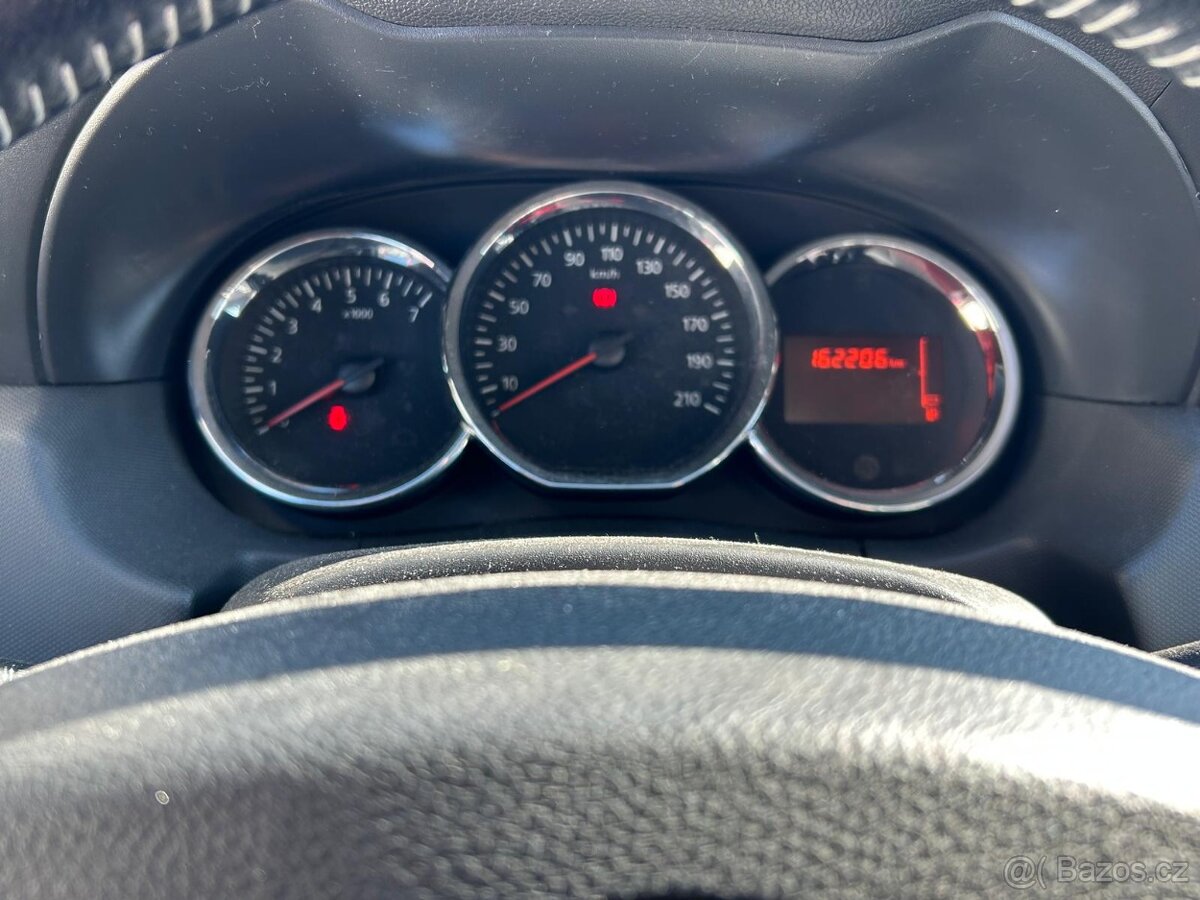 Dacia Duster 1.5 dCi 80 kW - 4