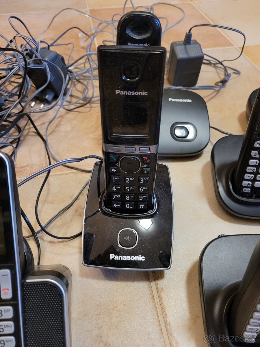 Domácí / stolní telefon – 7 kusů - 4