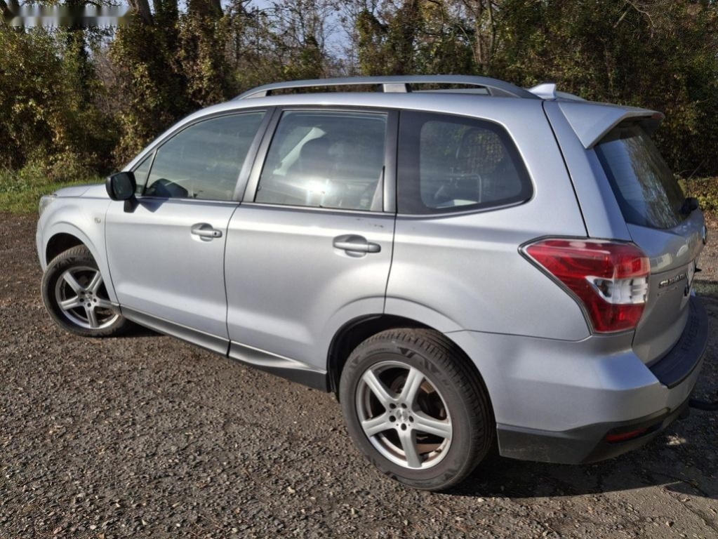 Subaru Forester,2.0 benzin Rezervace - 4