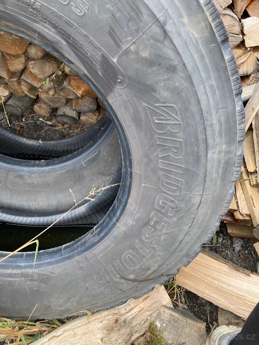 Nákladní pneu 315/80 R22,5 - 4