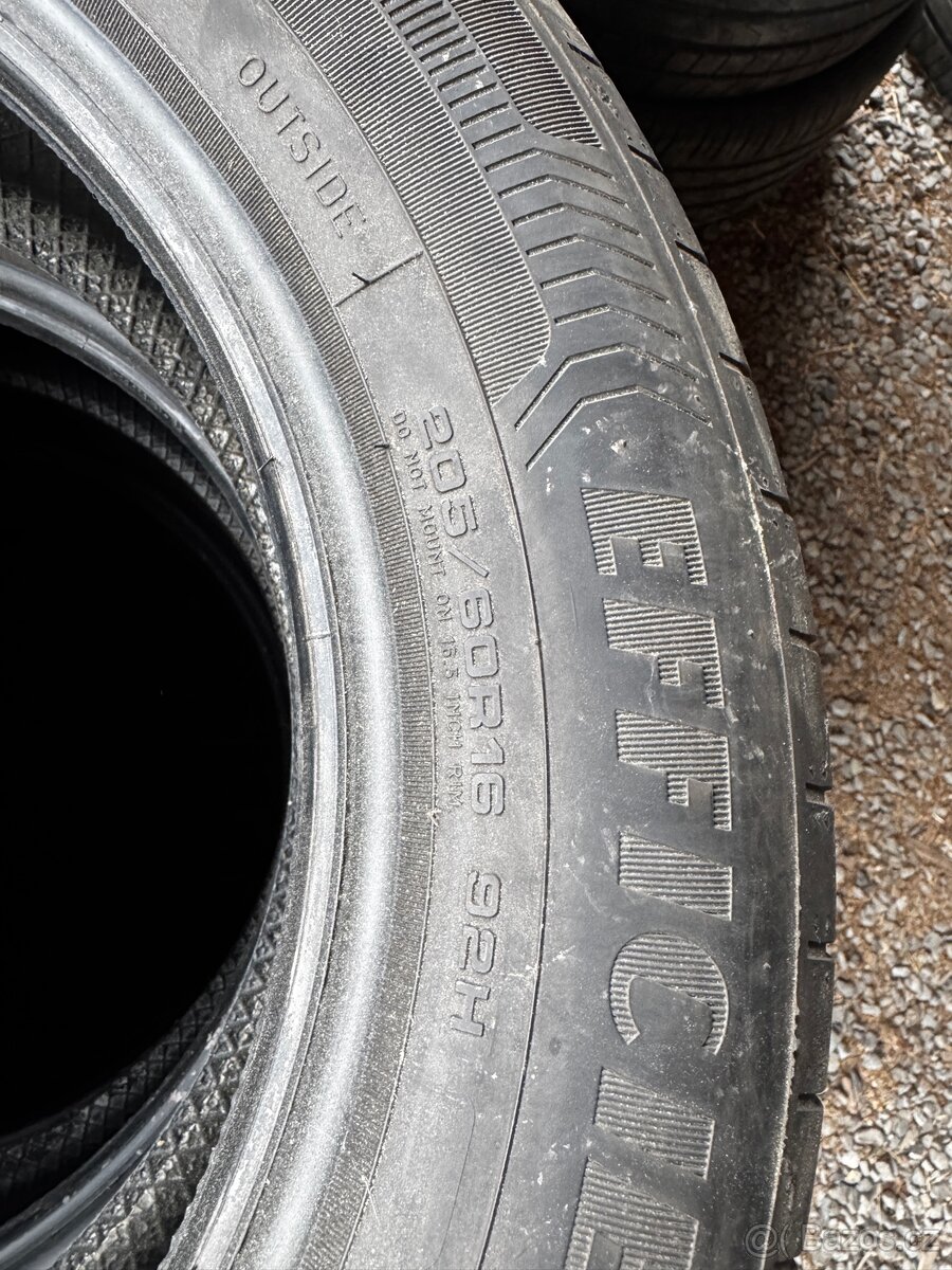 205/60/16 letní pneu GoodYear - 4