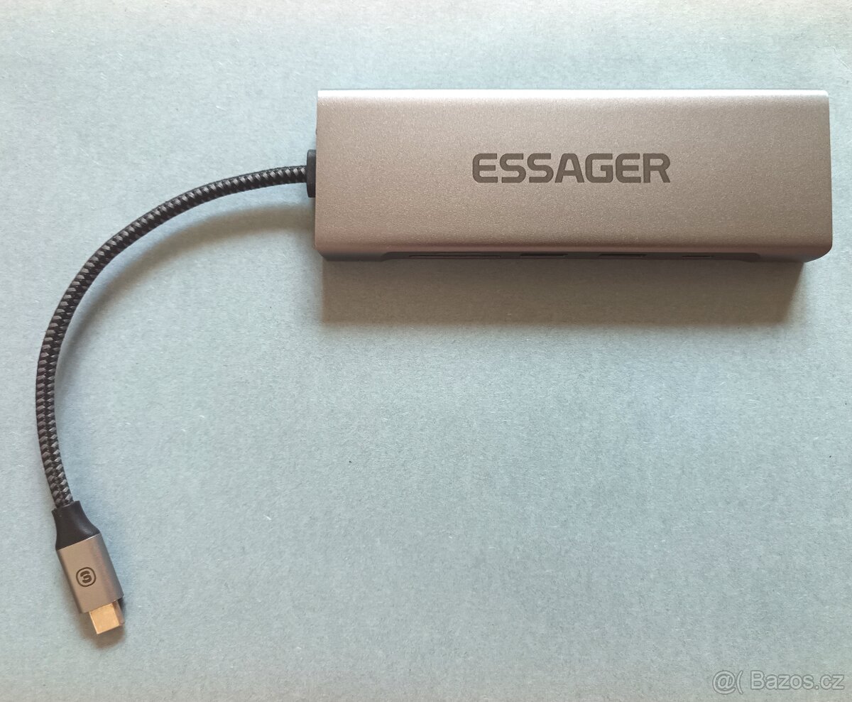 USB-C 100W PD M.2 NVMe dock SD/TF card reader USB 3.0 hub - 4