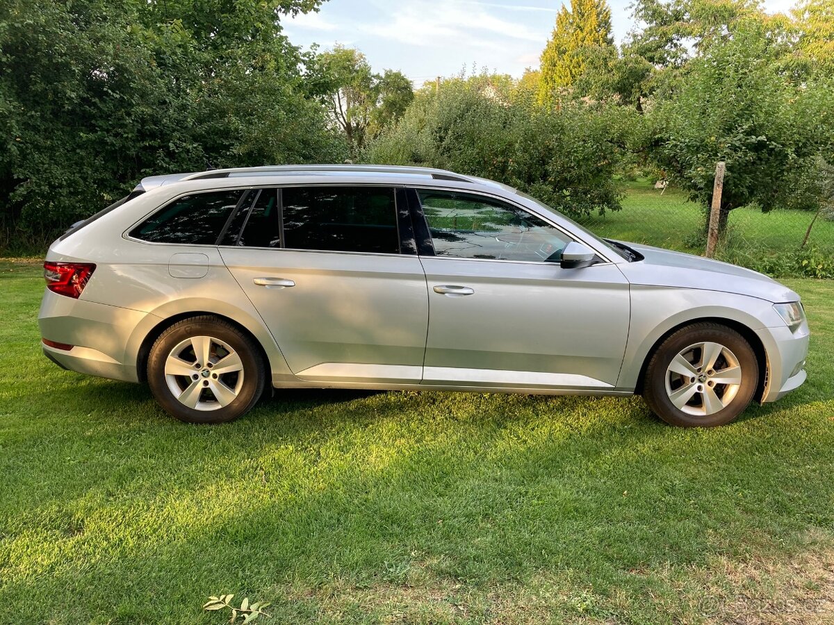 ŠKODA SUPERB 2.0TDI STYLE ROK 2018 LED SVĚTLA, TAŽNÉ - 4