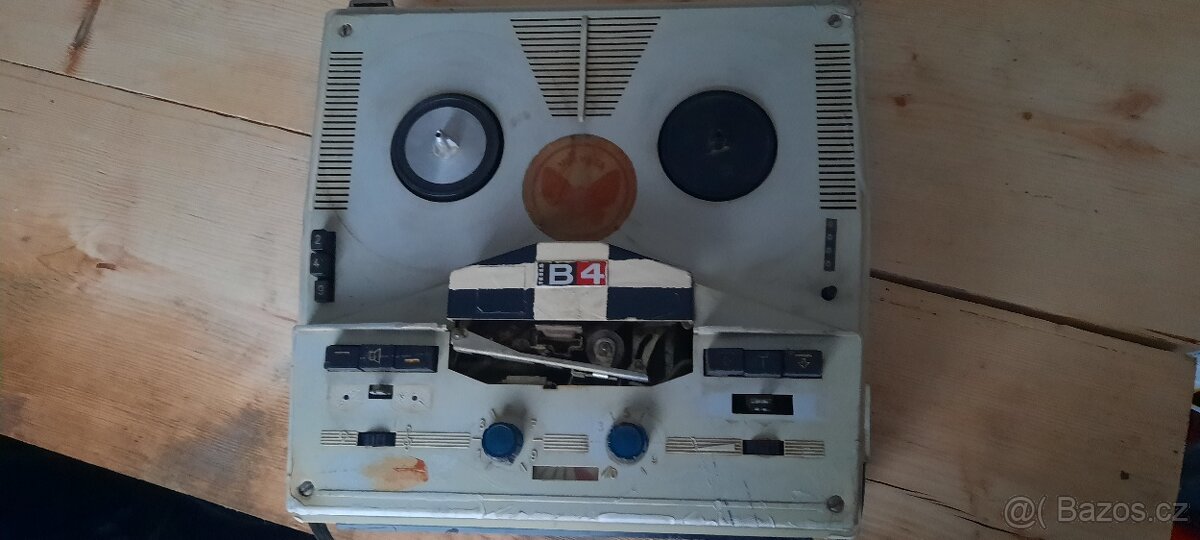 Magnetofon Tesla B4 - 4