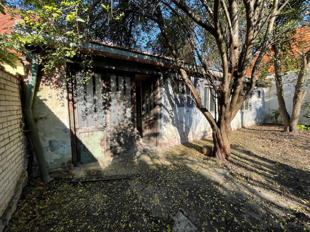 PRODEJ RODINNÉHO DOMU ŠUMICE - 4