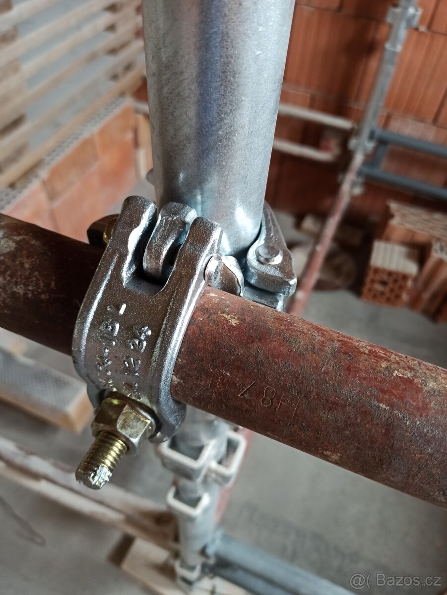 Křížové spojky lešení - 4