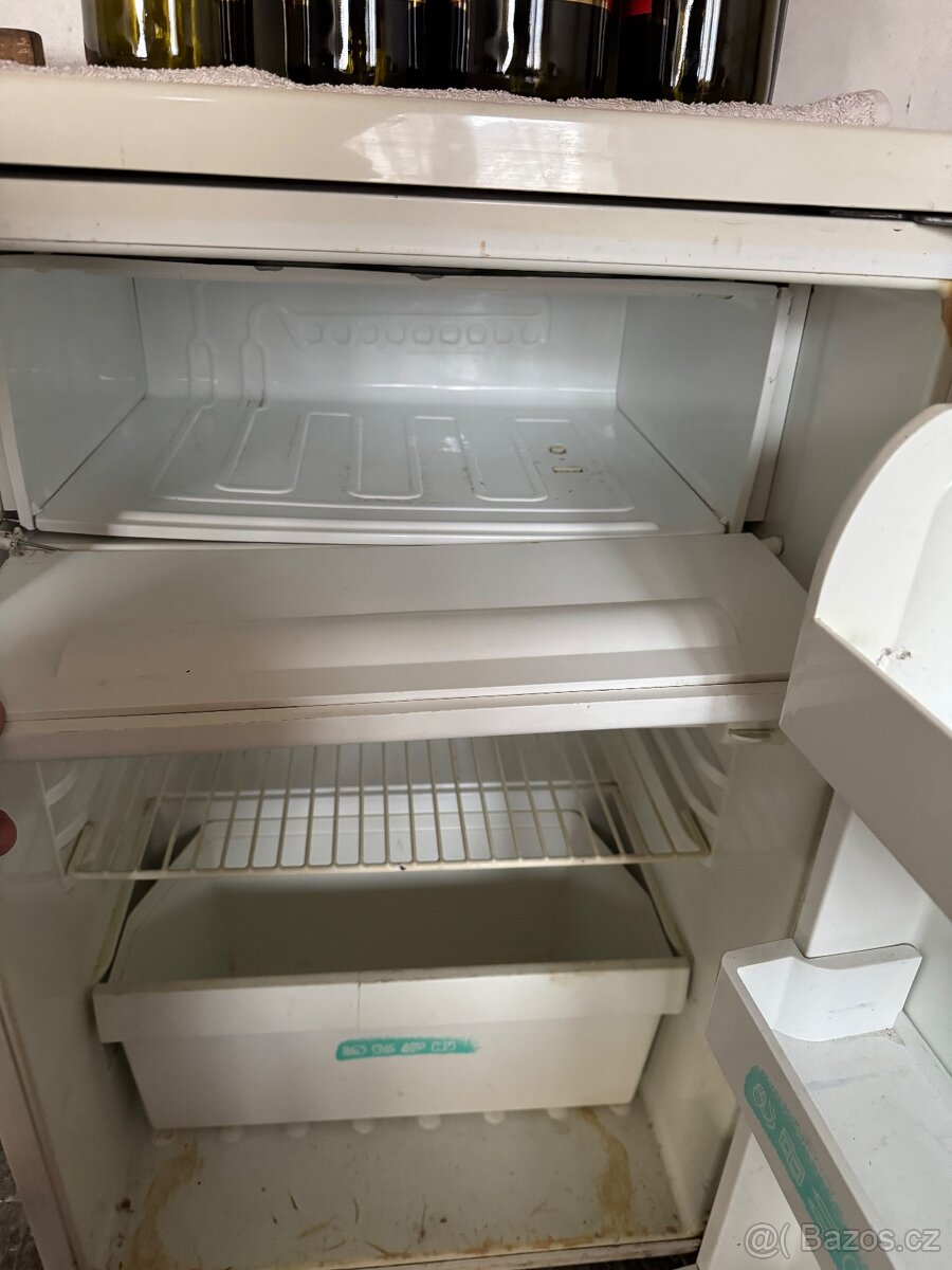 Zanussi malá lednice s mrazákem - 4