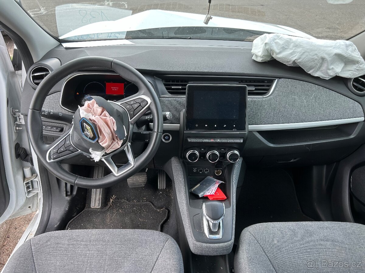 Renault Zoe- elektrika 2020 nový model - 4