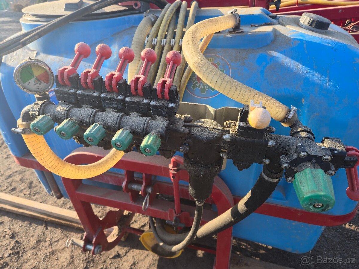 Postřikovač nesený 600L, 15m závěr (P-329/5) - 4