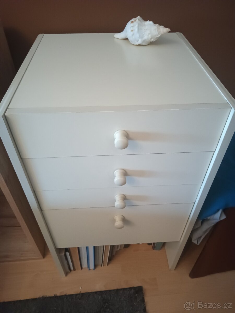 Noční stolky - 4