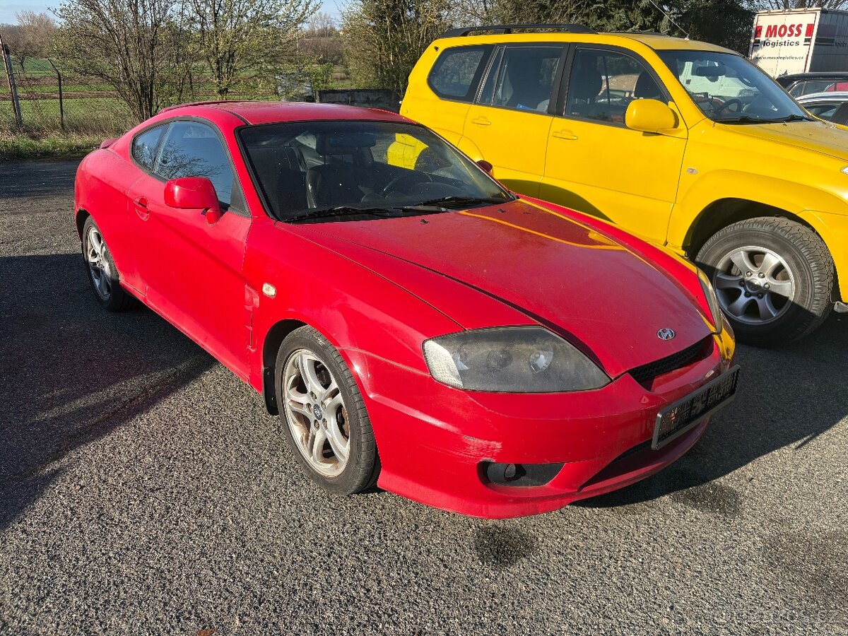 Hyundai coupe 2 , 2,7 v6 - 4