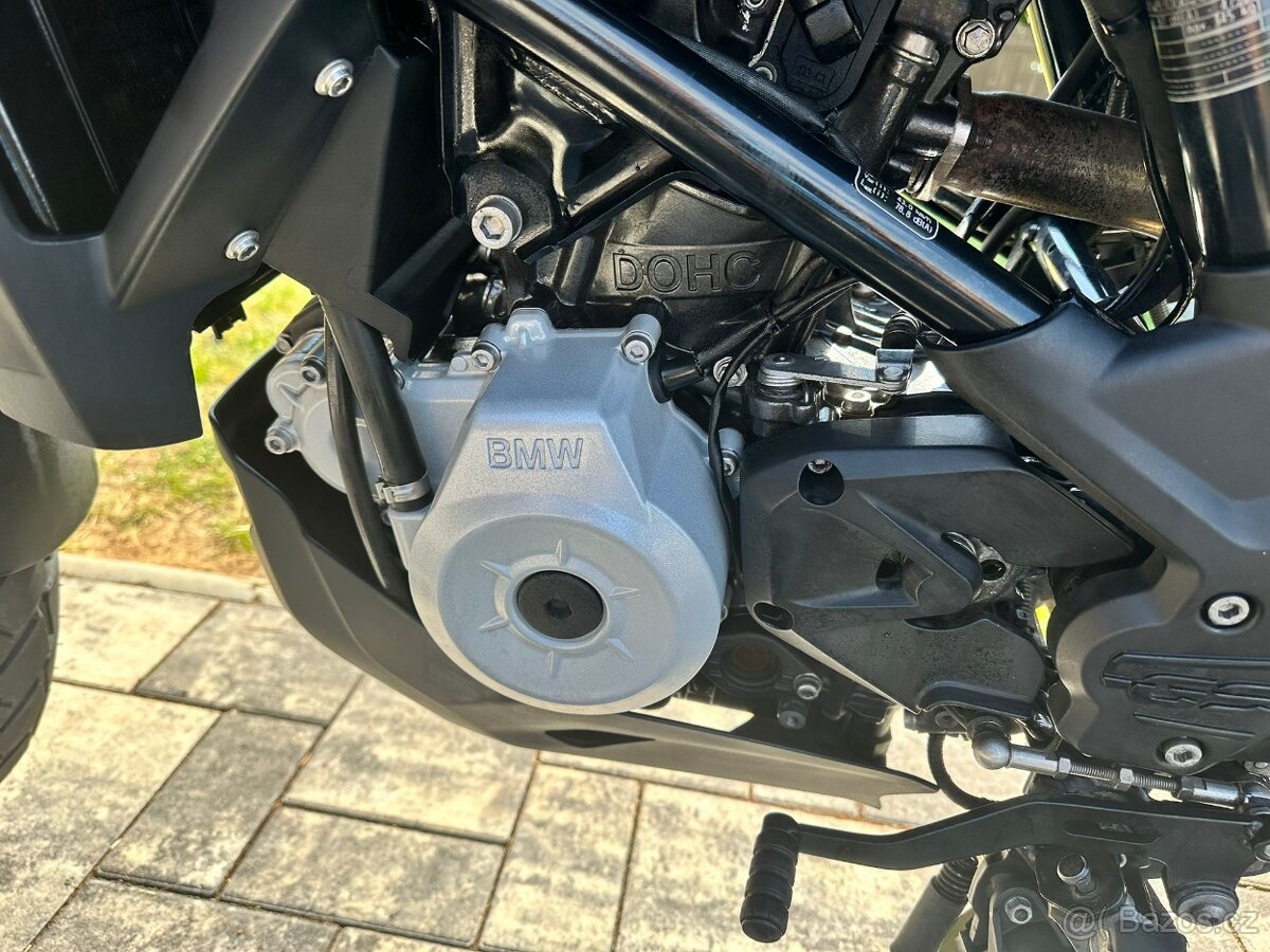 BMW G310 GS, šedá ( motor jen 1.500km )