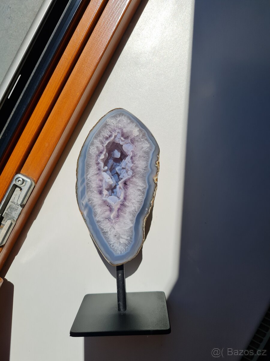 Achát na stojanku - 4