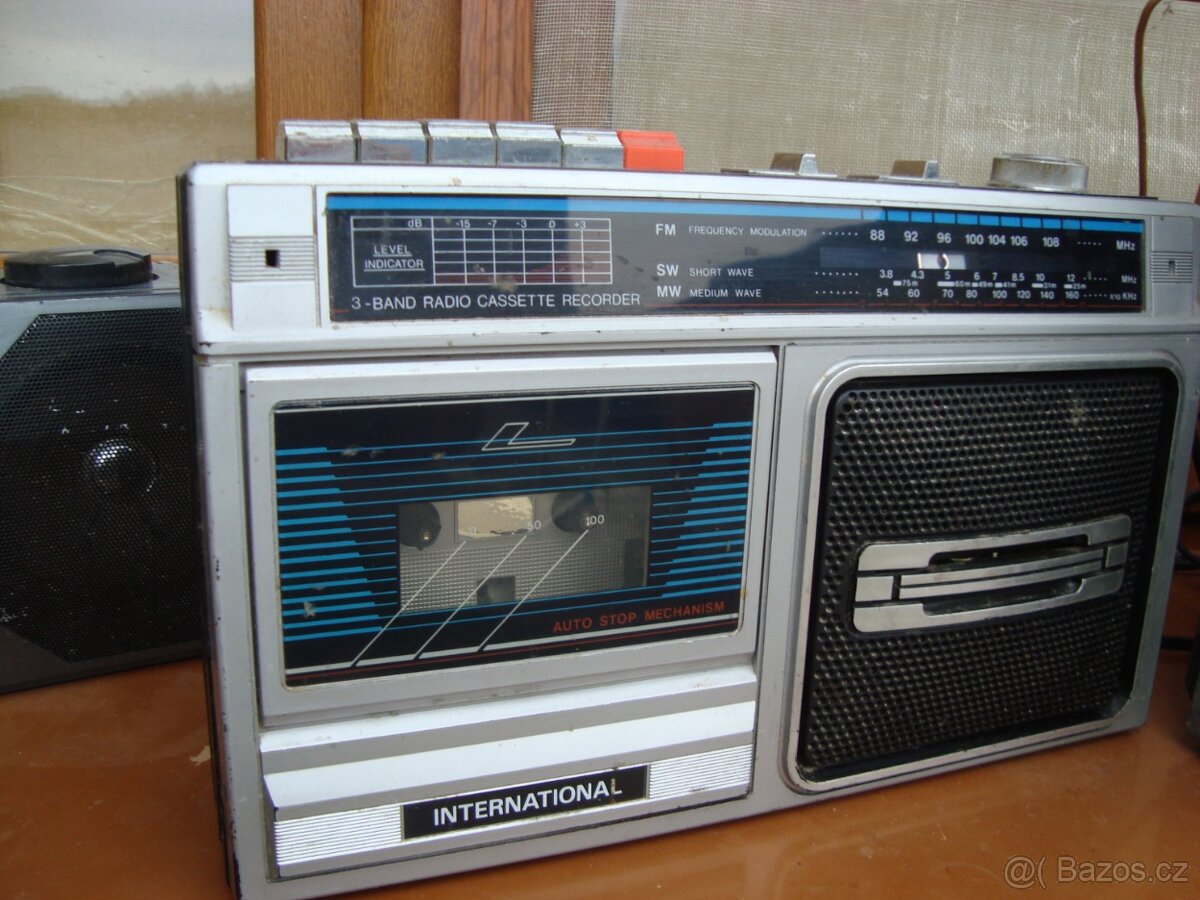 Retro radiomagnetofony - 4