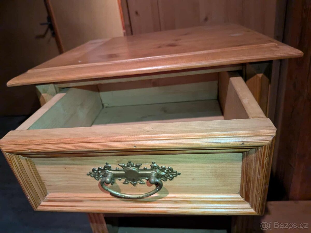 Předsíňová sestava / botník z masivu – ruční truhlářská prác - 4