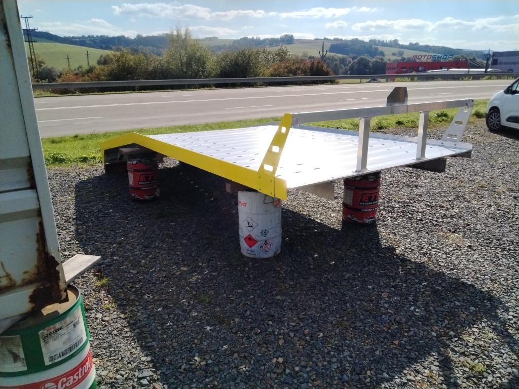 Prodám novou hliníkovou nástavbu odtahovky - 4