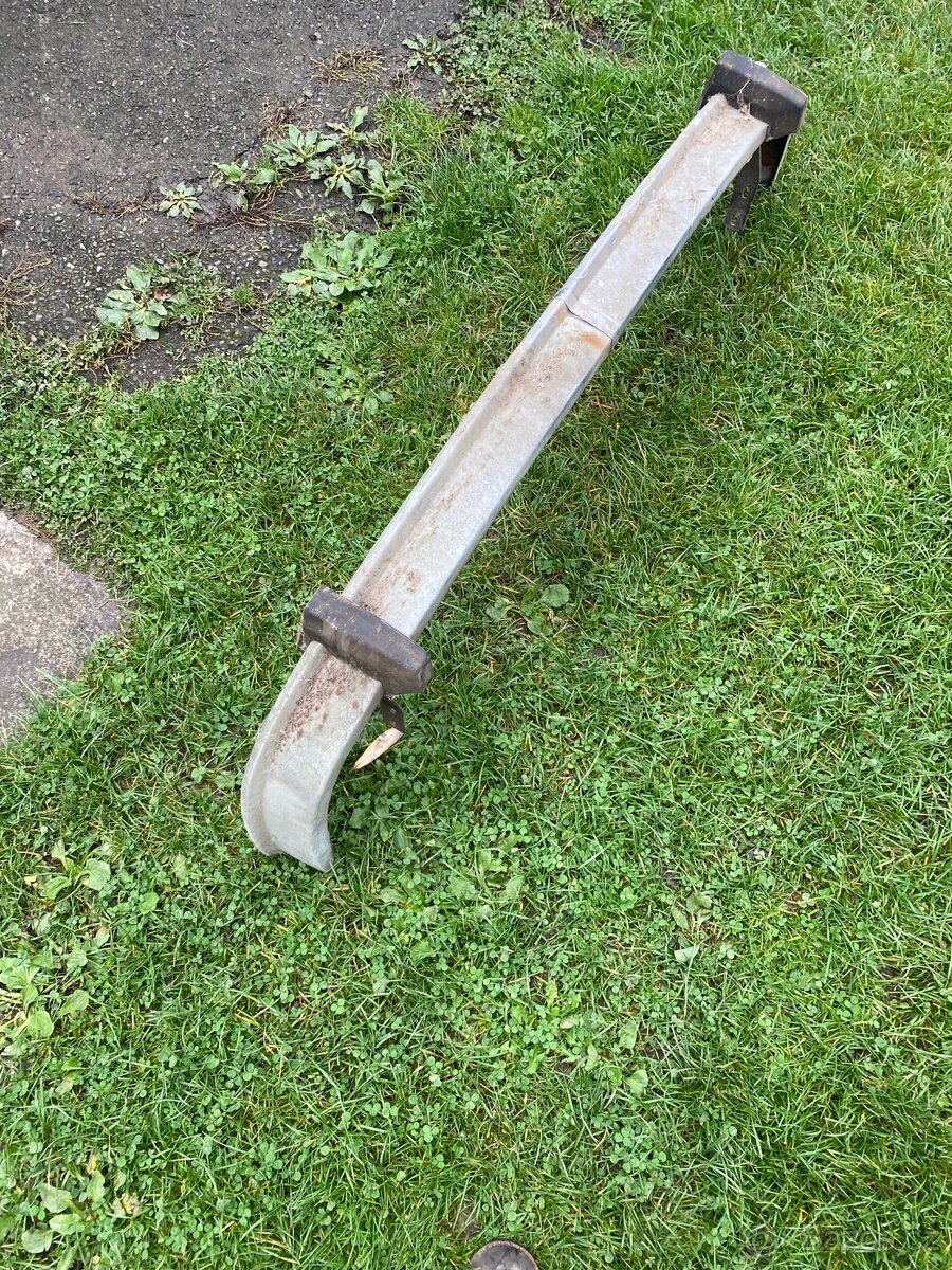 Chromovaný nárazník Škoda 110r - 4