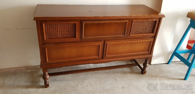 PRODÁM HUDEBNÍ KOMODU GRUNDIG 8064-RADO-GRAMOFON- STEREO - 4