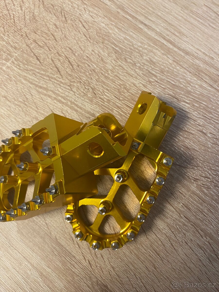 Stupačky na motorku - 4