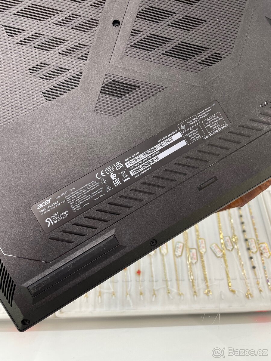 Acer Nitro V 16 AI - 4