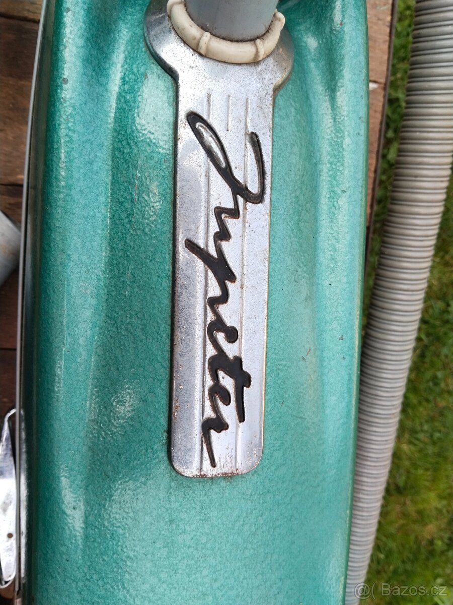 Retro vysavač Jupiter - 4