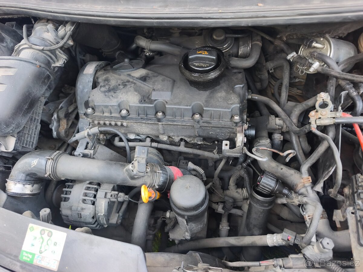 Prodám VW Sharan bez TP - 4