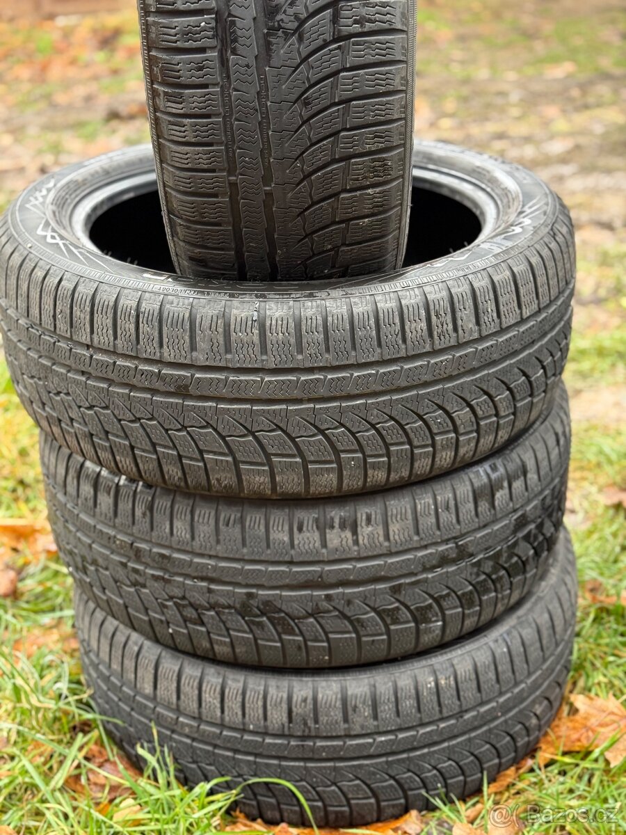 Prodam zimni pneu Nokian 215/50r18 - 4