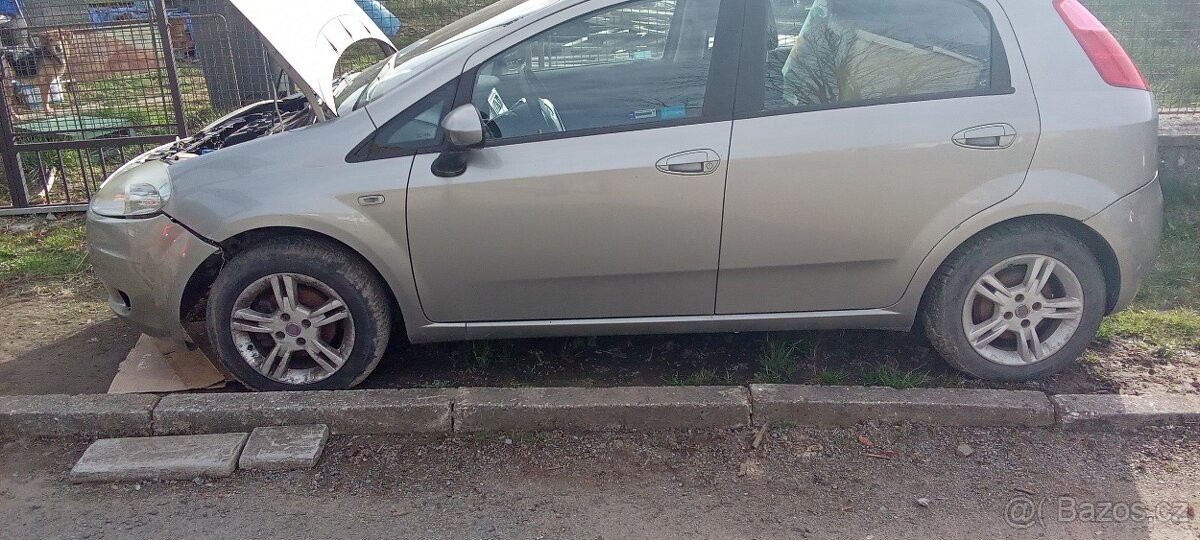 FIAT GRANDE PUNTO 1.4 57kw poloautomat DUALOGIC r.v.2008 S - 4