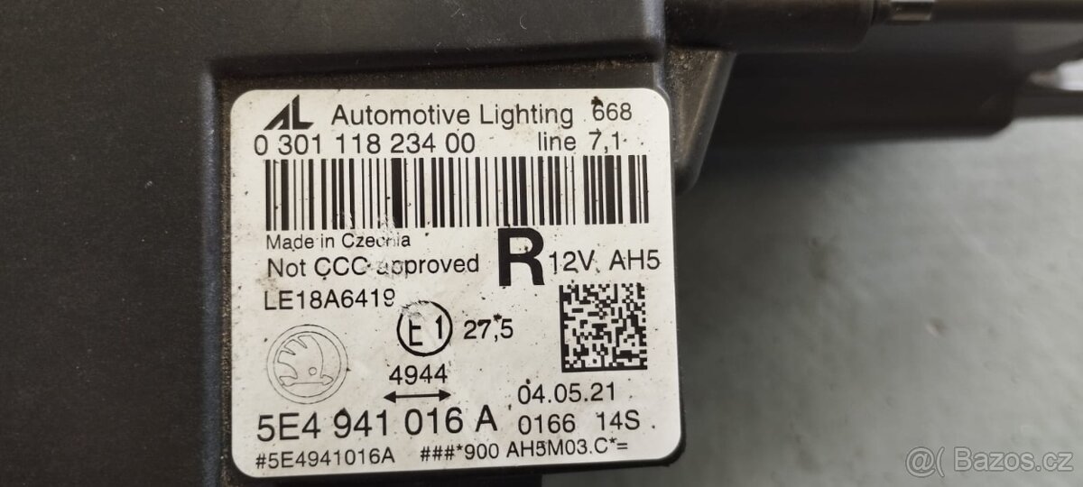 Pravé přední světlo Škoda Octavia IV RS - 4