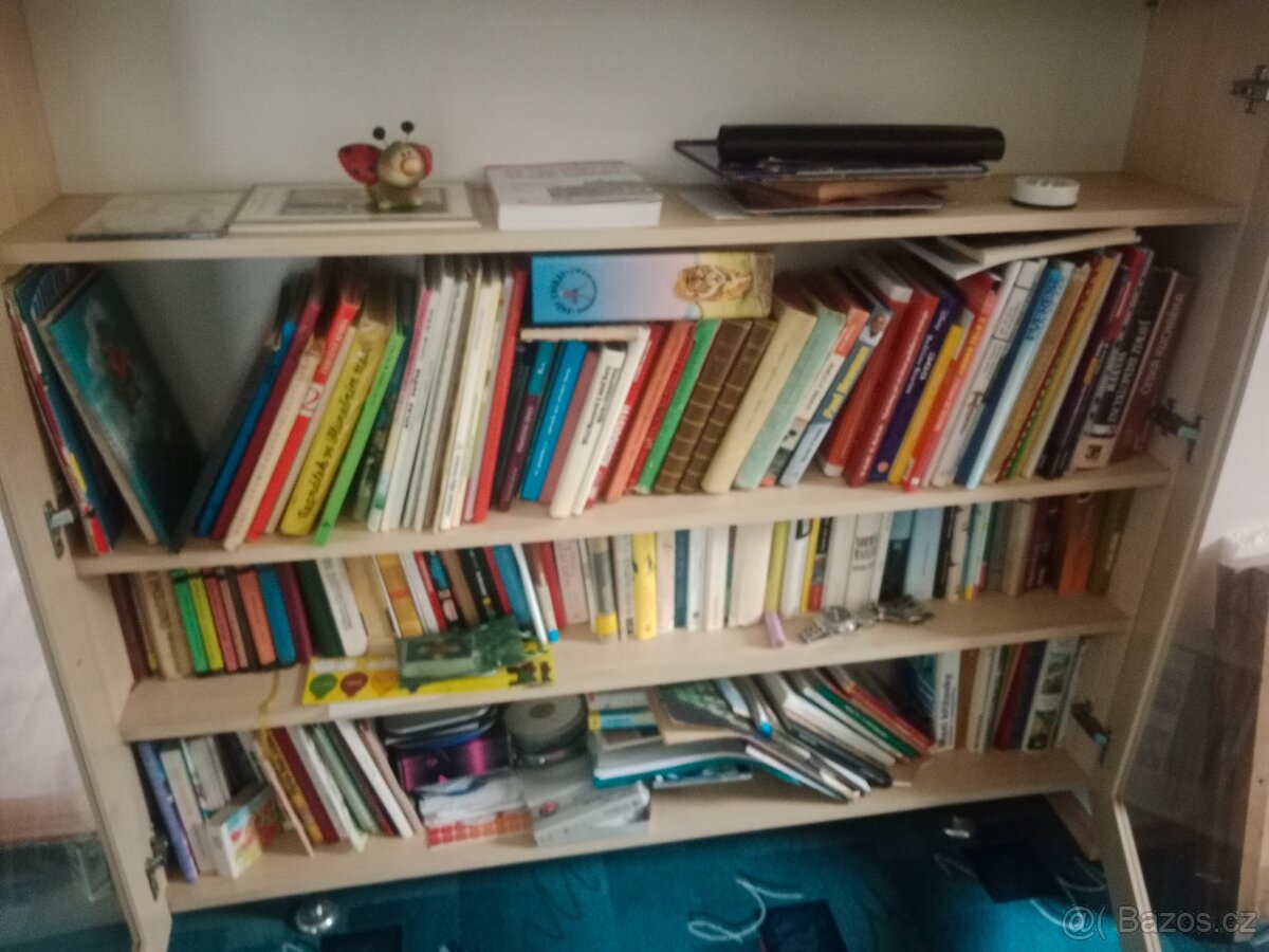 Praha - Prodám sbírku knih všeho druhu - 4