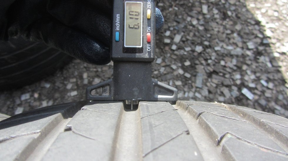 Letní pneu 215/60/16 Good Year - 4