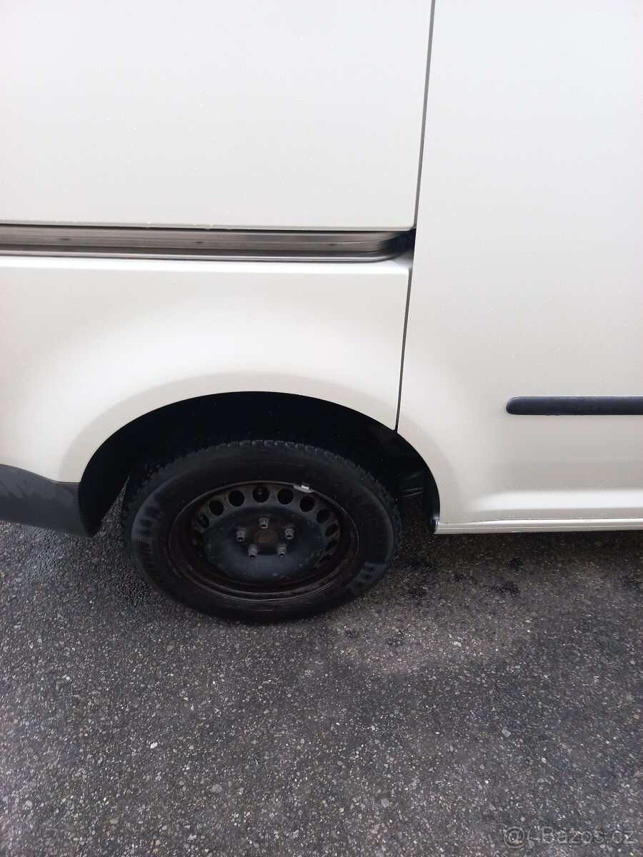 Volkswagen CADDY CNG/2.0 benzín 80 KW - 4