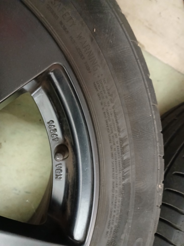 Alu kola Dezent černá R16 s pneu - 4