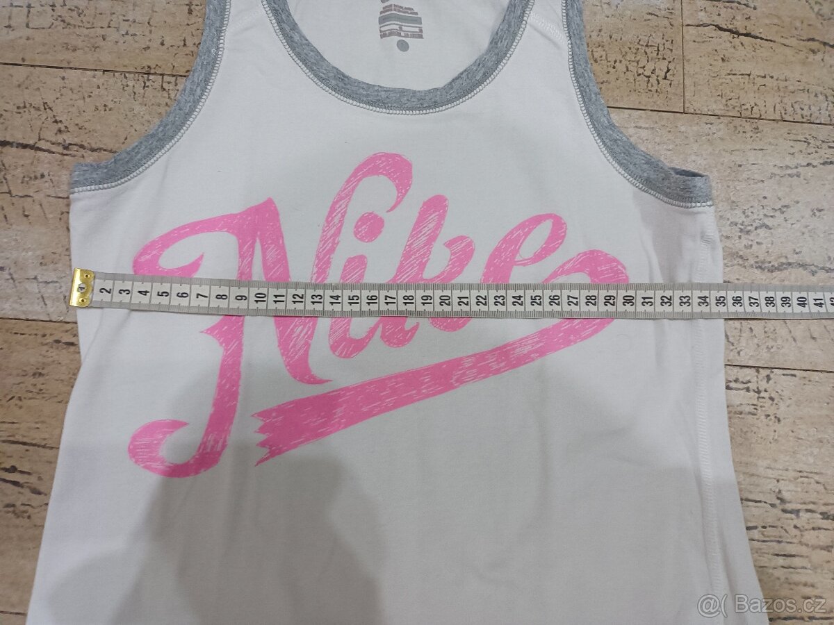 Dívčí tílko zn. NIKE vel. 146/152 - 4