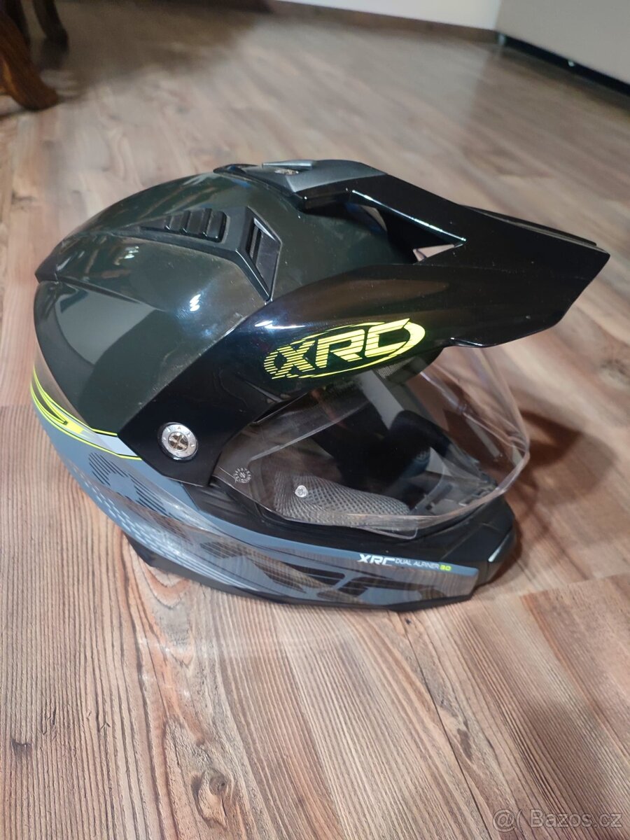 Téměř nová helma - 4