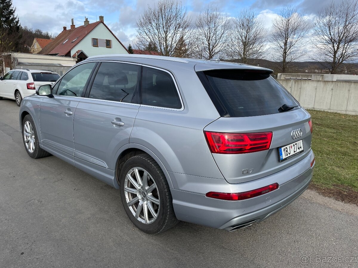 Audi Q7, 3.0TDi-200kW 7MÍST 4X4 S-line - 4