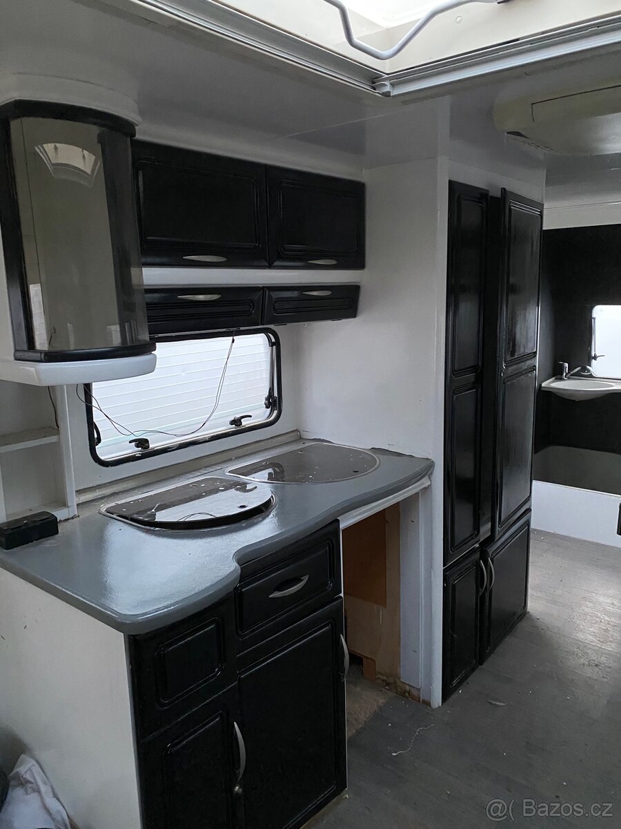 Karavan na trvalé stání - 4
