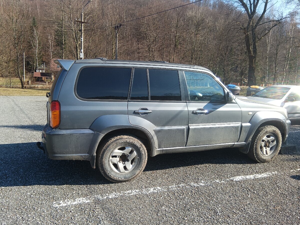 Hyundai Terracan - 4