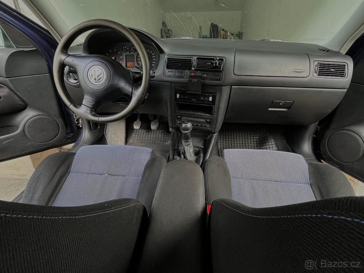 VW Golf IV - 4